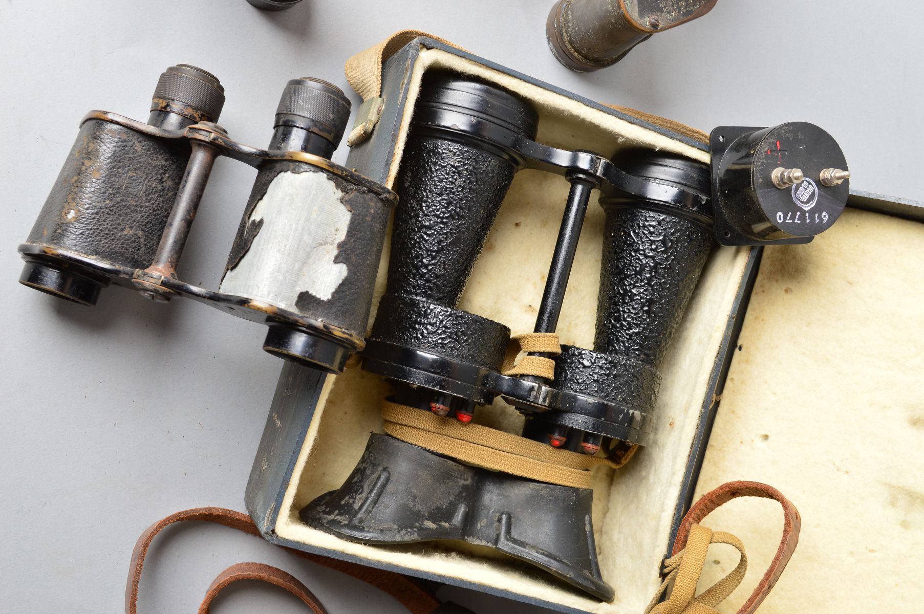 A BOX CONTAINING FIVE PAIRS OF MILITARY ISSUE FIELD BINOCULARS, as follows, Taylor Hobson, 6 x 30 - Image 2 of 6