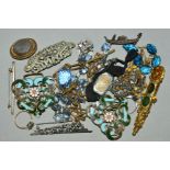 A SELECTION OF MAINLY EARLY TO MID 20TH CENTURY COSTUME JEWELLERY, to include a wrist watch, a