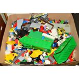 A BOX OF LOOSE LEGO