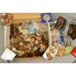 A BOX OF MAINLY UK COINAGE, to include a 1902 Edward VII Crown coin, two 1935 George V Crowns, other