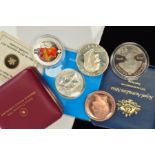 A SMALL BOX CONTAINING MAINLY SILVER COINS, to include a Canada 10 Dollar, boxed, .99.99% silver,