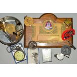 A SELECTION OF MISCELLANEOUS ITEMS, to include a fold out magnifying glass, a British war medal