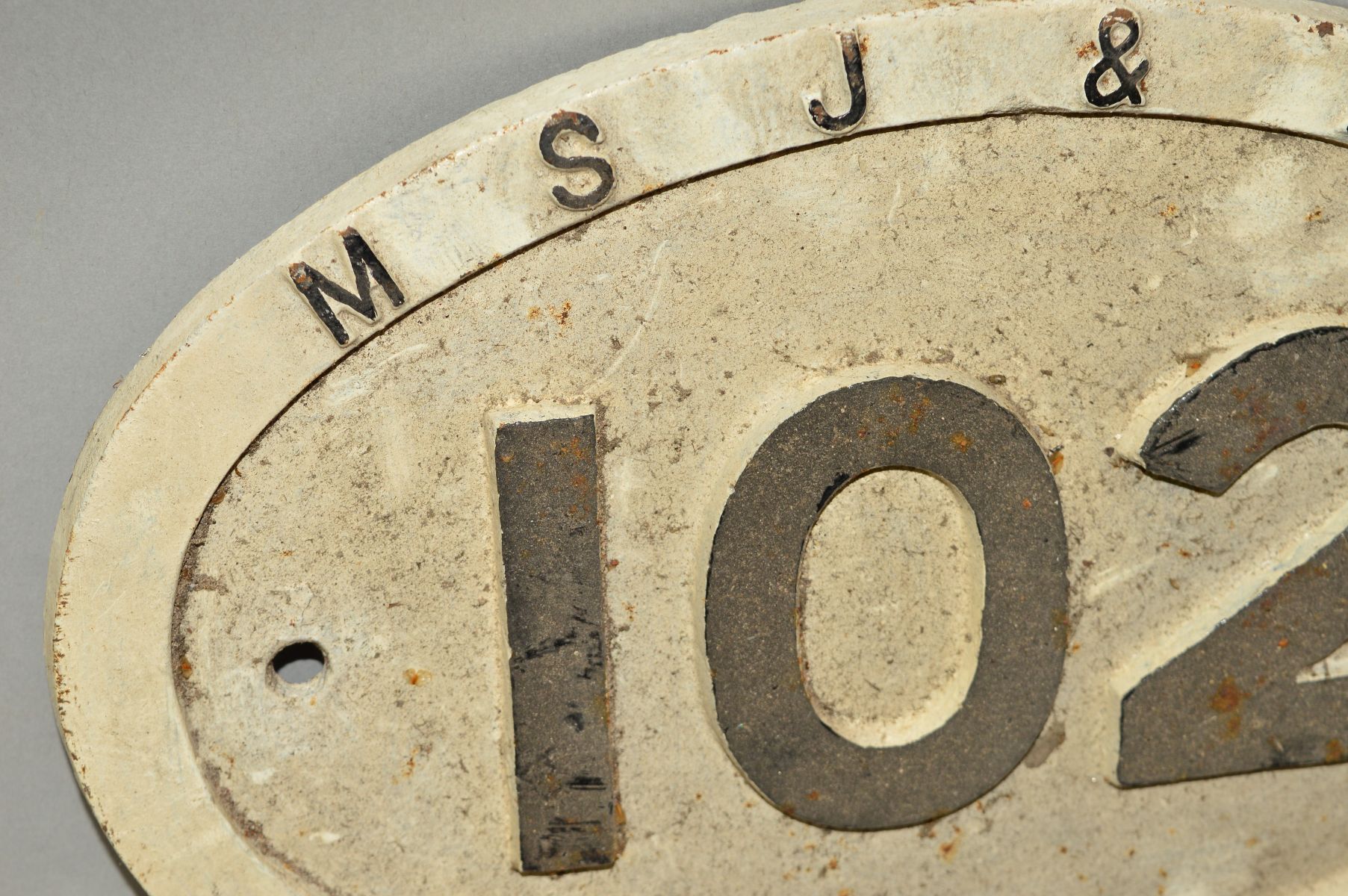 A CAST IRON MANCHESTER SOUTH JUNCTION & ALTRINCHAM RAILWAY BRIDGE PLATE, No.102, raised black - Image 2 of 2