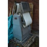 A DOUGH SHEETER MODEL LSP520 9BRAND NEW AND IN PACKAGING)