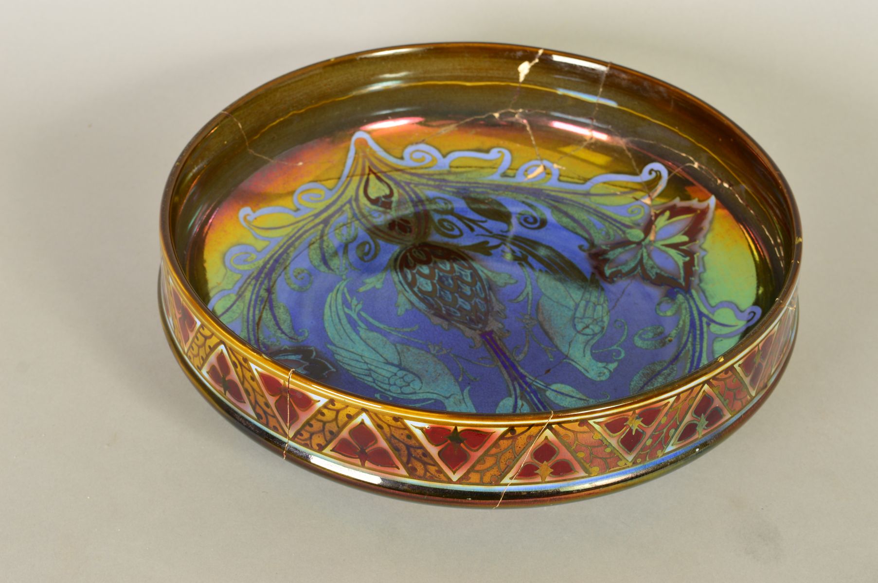 WILLIAM S.MYCOCK FOR PILKINGTONS ROYAL LANCASTRIAN, a lustre bowl decorated to the inside surface