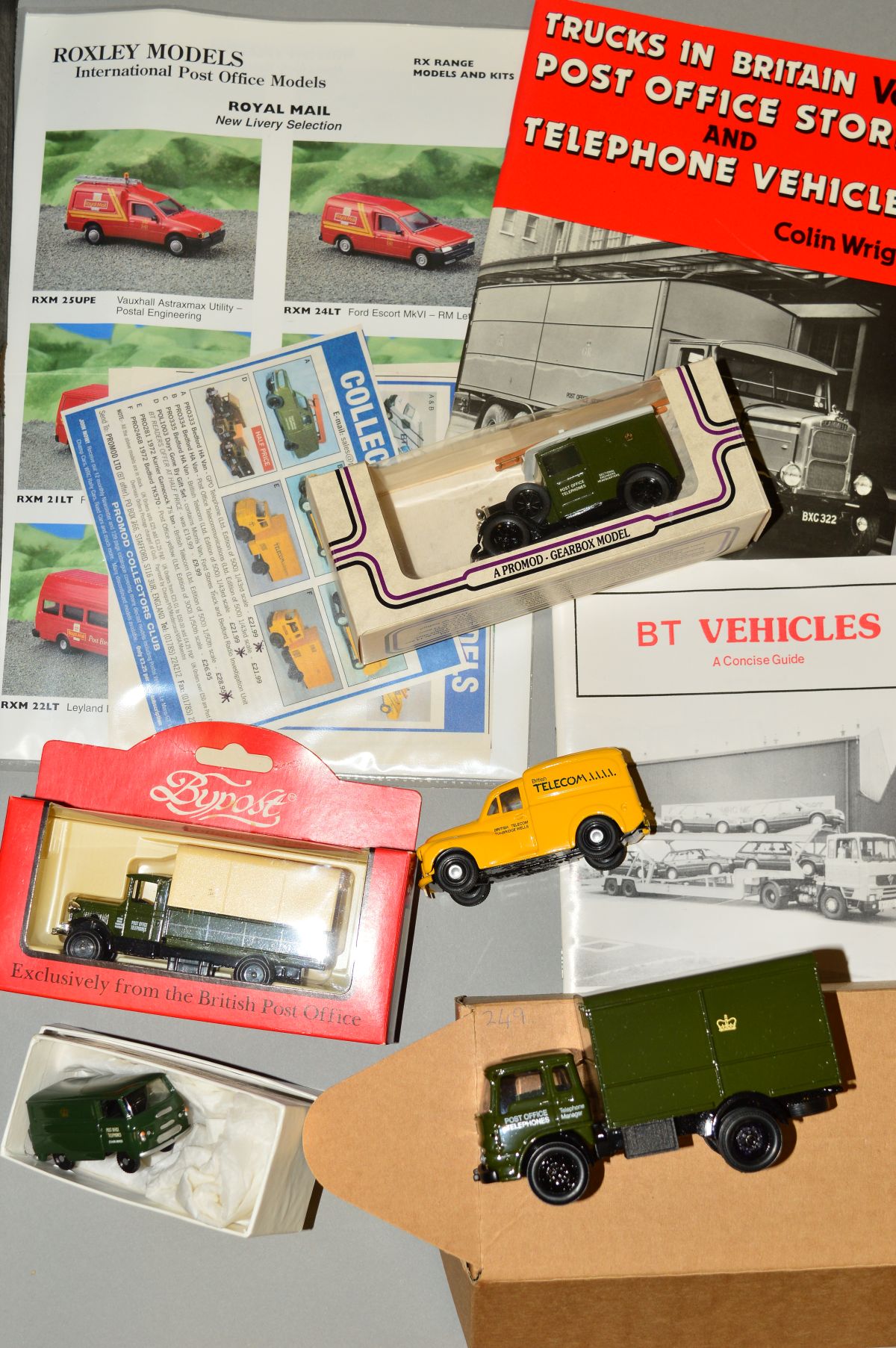 A COLLECTION OF MODERN DIECAST MODELS OF ROYAL MAIL AND BRITISH TELECOM VEHICLES, all are in Post - Bild 2 aus 2