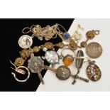 A SELECTION OF SILVER AND WHITE METAL JEWELLERY, to include a modified amber cabochon ring, an