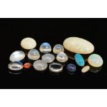 A SELECTION OF APPROXIMATELY 105 MOONSTONE CABOCHONS, ranging between 5mm x 10mm, approximate