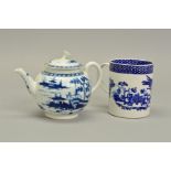 A LATE 18TH CENTURY WORCESTER PORCELAIN MUG, printed in underglaze blue in the parrot pecking