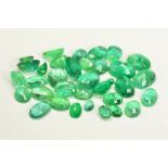 A SELECTION OF OVAL CUT EMERALDS, measuring approximately 3.5mm x 2.9mm - 6.9mm x 5.0mm, approximate