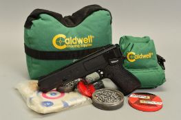 A .177'' G10 AIR PISTOL, serial number 98224856 in near new condition, together a quantity of .22'',