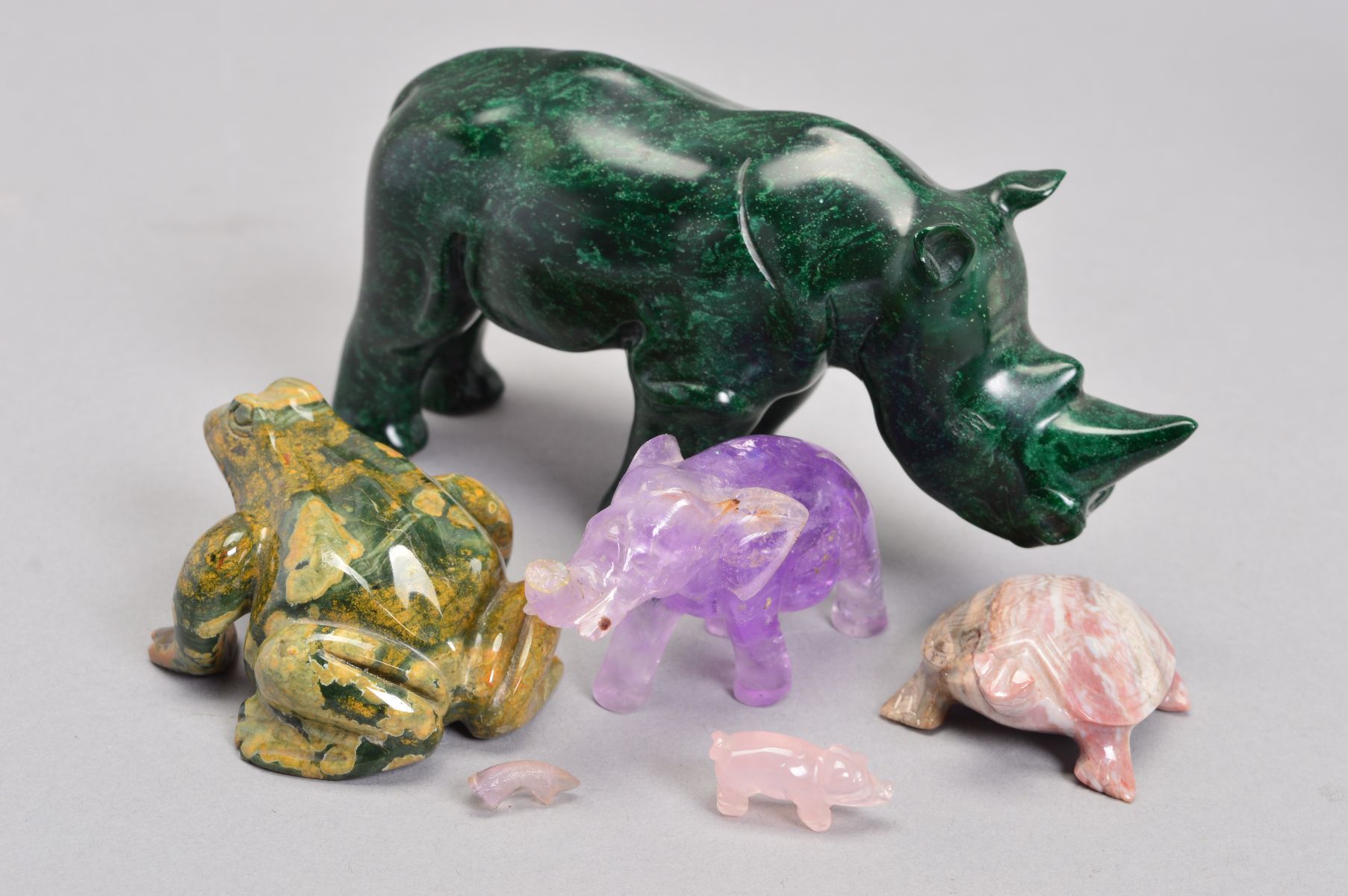 A SELECTION OF CARVED ANIMALS, to include a carved rhino, assessed as green type jasper, measuring - Image 2 of 3