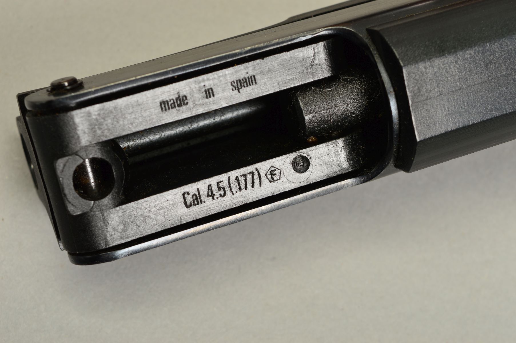 A .177'' B.B. SPANISH EI GAMO AIR PISTOL, serial number 254018 in good condition and working - Image 3 of 4