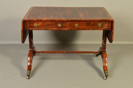 AN EARLY 19TH CENTURY MAHOGANY AND ROSEWOOD SOFA TABLE, fitted with two drawers and two dummy