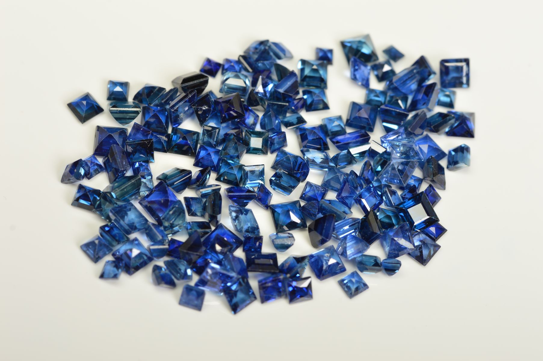 A SELECTION OF SQUARE CUT SAPPHIRES, ranging between 2-3.5mm, approximate combined weight 29.18cts