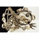 A SELECTION OF SILVER AND WHITE METAL JEWELLERY, to include a charm bracelet, a hinged bangle,