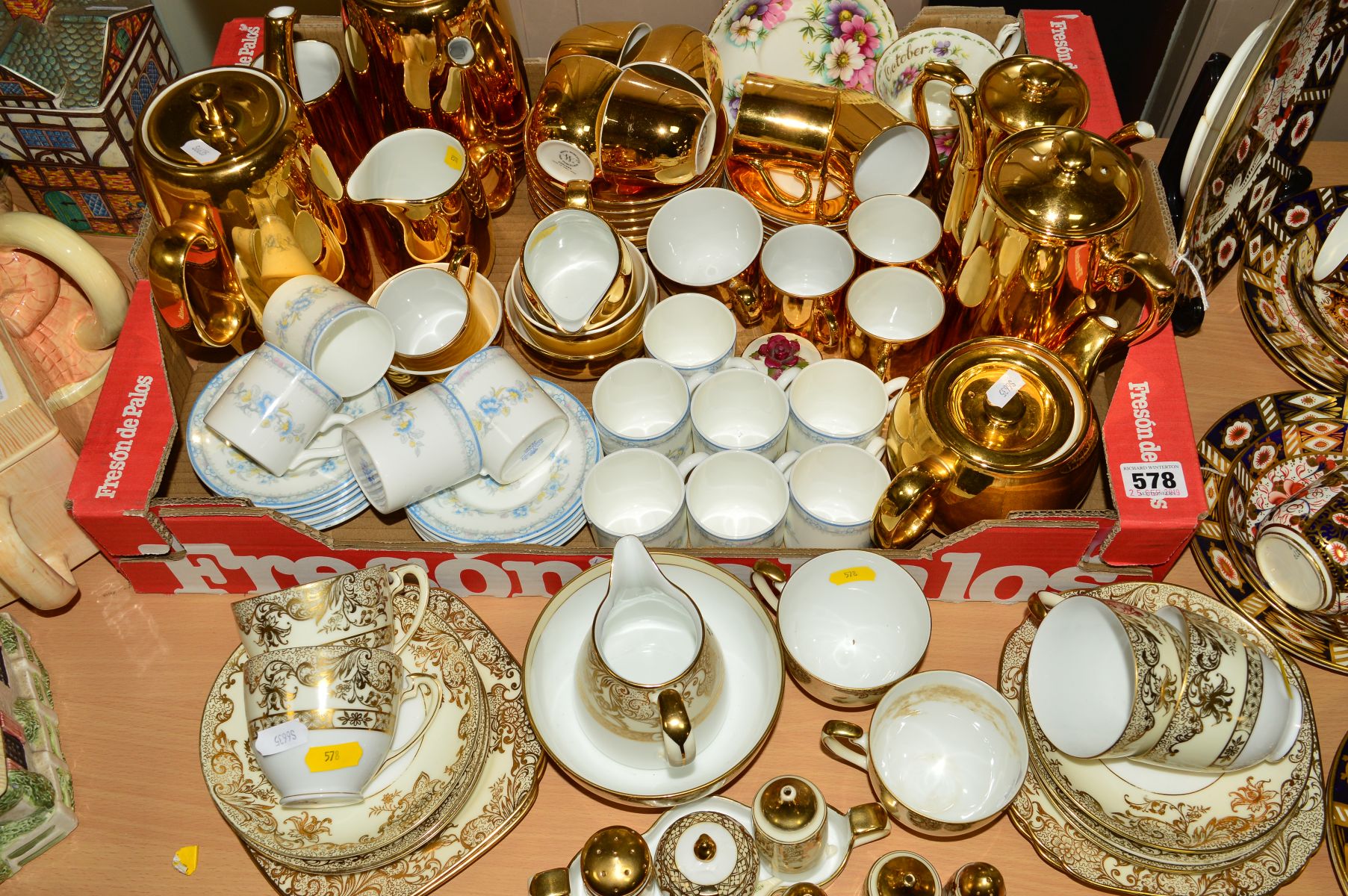 VARIOUS TABLEWARES ETC, to include Coalport 'Pearl' coffee cans and saucers, Noritake part teaset,