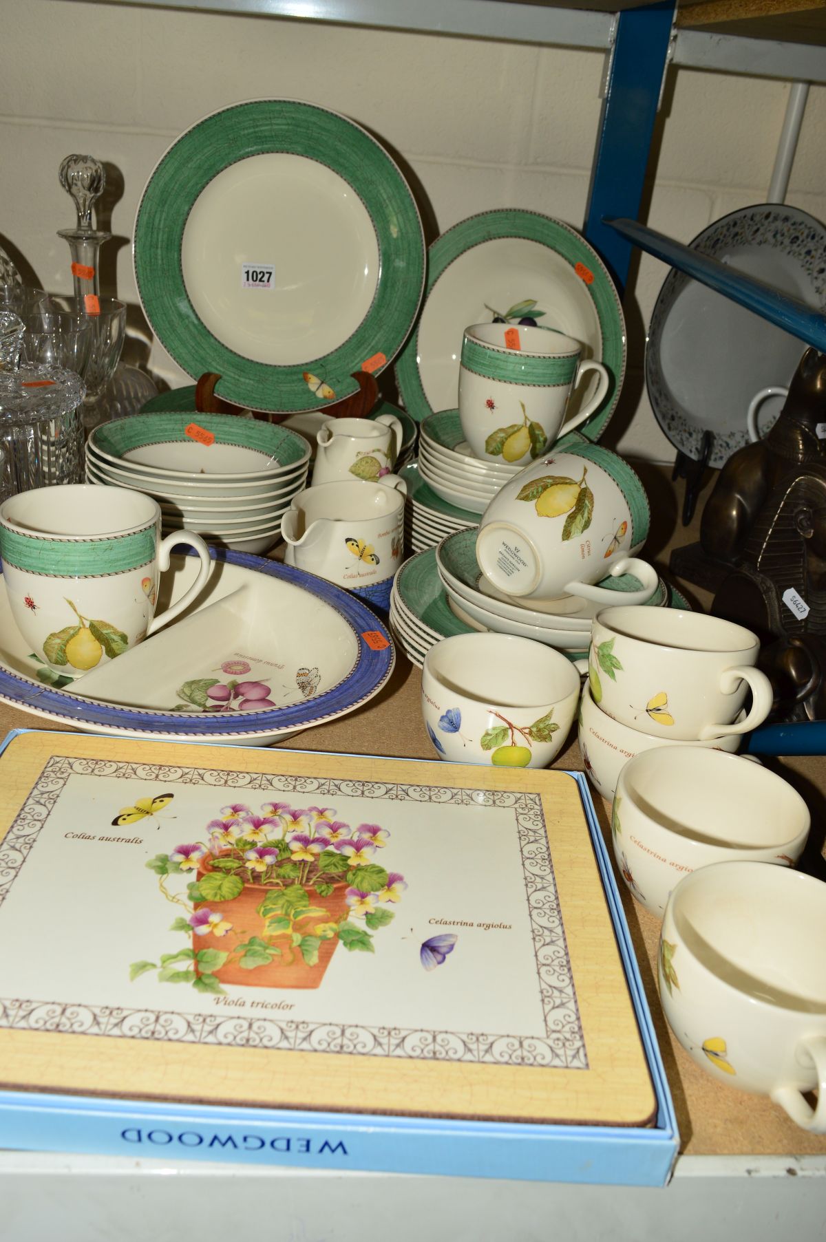 WEDGWOOD 'SARAH'S GARDEN' PART DINNER SERVICE to include cups, saucers, bowls, side plates, dinner