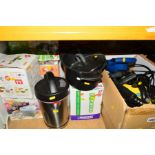 A COLLECTION OF VARIOUS BOXED ELECTRICAL MISCELLANEOUS to include a 1500 watt steam cleaner, a