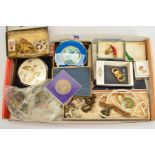 A SELECTION OF JEWELLERY, COINS, ETC, to include a pair of stud earrings, backs stamped 9ct, a