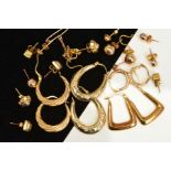 A SELECTION OF EARRINGS, to include hinged hoop earrings and stud earrings, many with marks to