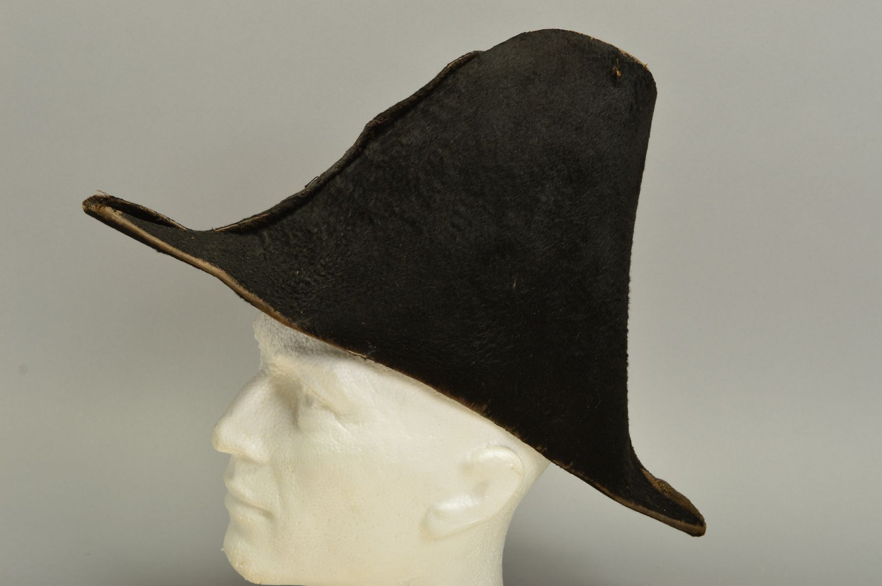 A POSSIBLY BLACK SILK MADE FRENCH ? NAPOLEONIC 'BICORNE' MILITARY HAT, with silver trim, no makers - Image 2 of 4