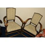 A PAIR OF EARLY 20TH CENTURY OAK TURNER ARMCHAIRS (sd)