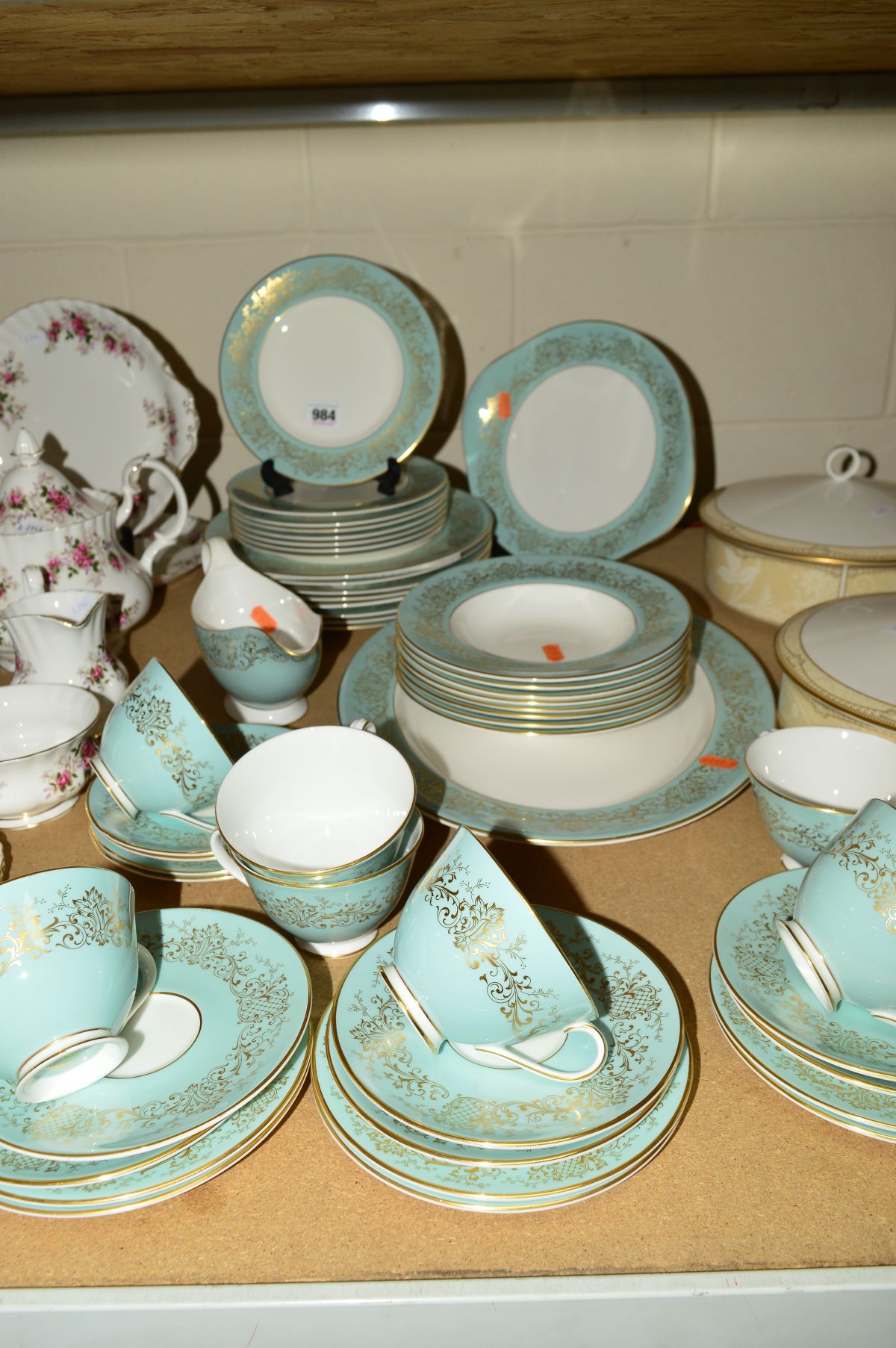 ROYAL DOULTON 'DE LAMERIE' PATTERN H4968 DINNER AND TEA WARES, including oval platter, cake plate,