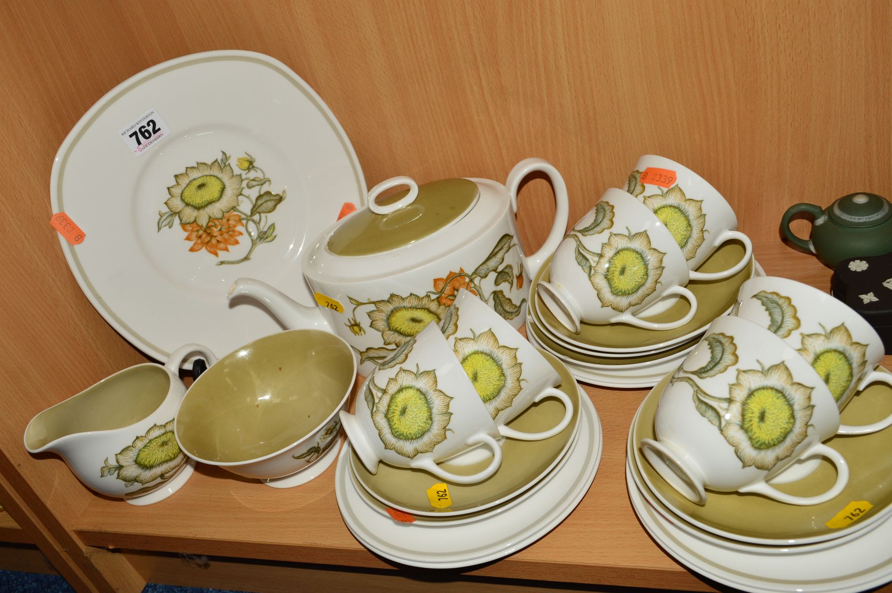 SUSIE COOPER 'SUNFLOWER' TEASET, to include teapot, cake/sandwich plate, milk jug, sugar bowl, six