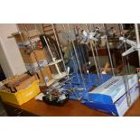 A QUANTITY OF METAL CHEMISTRY EXPERIMENT STANDS, clamps, test tube stands, bulb pipe ties