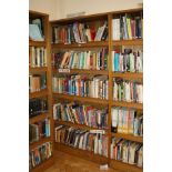 AN OAK VENEERED STANDING BOOKCASE, with four adjustable shelves, 101x35x200cm high (s.d) (content