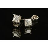 A PAIR OF 18CT WHITE GOLD PRINCESS CUT DIAMOND SINGLE STONE STUD EARRINGS, post and scroll fittings,