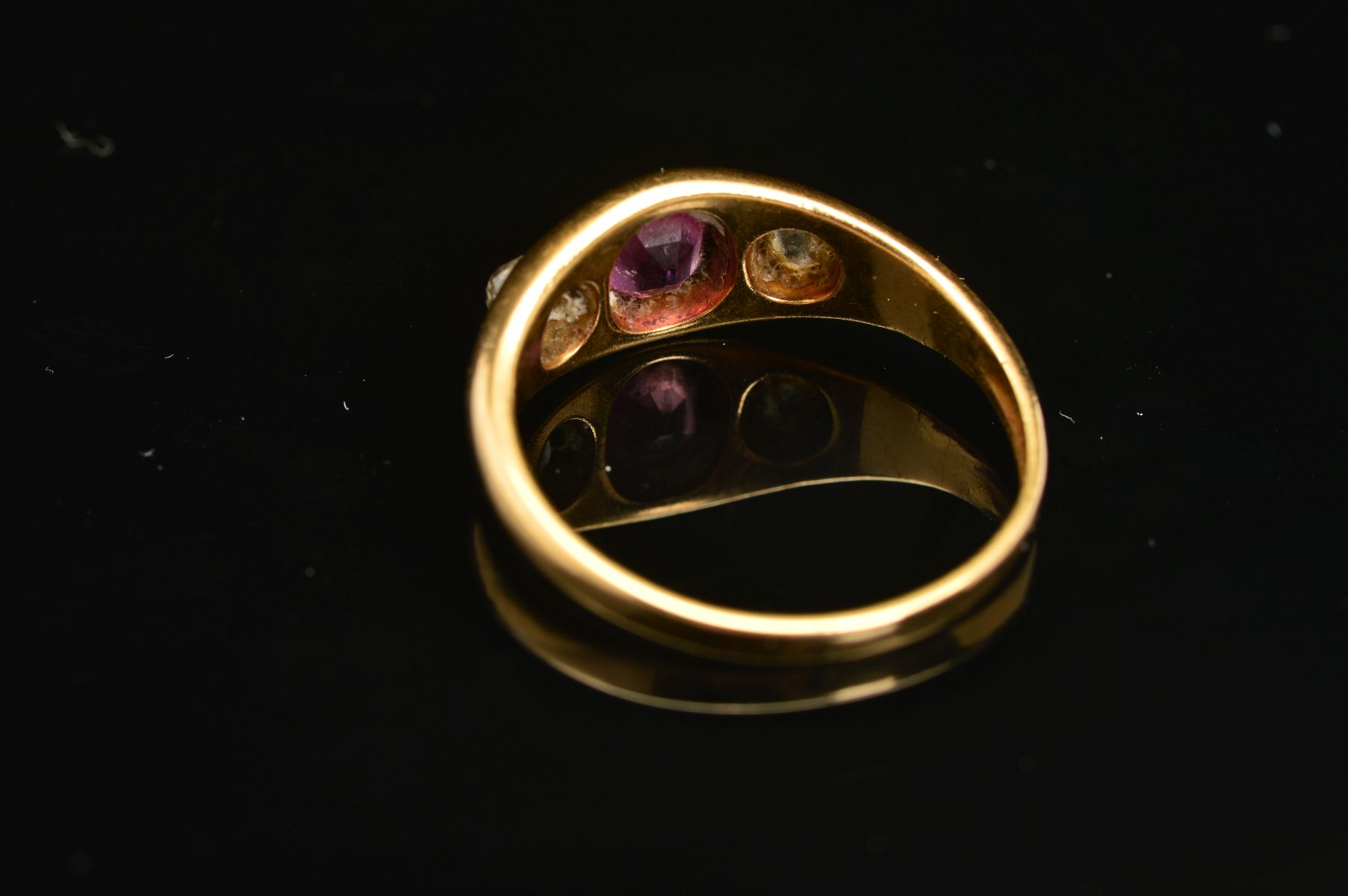 A VICTORIAN GOLD, RUBY AND DIAMOND THREE STONE RING, an oval mixed cut ruby measuring - Image 5 of 5