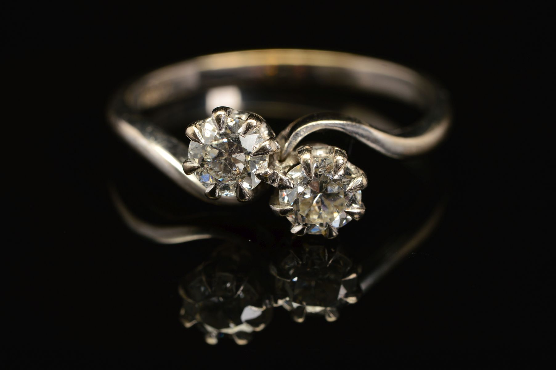 A MID 20TH CENTURY TWO STONE DIAMOND CROSS OVER RING, two brilliant cut diamonds each measuring - Image 3 of 5