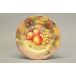 A ROYAL WORCESTER FRUIT STUDY PLATE, gilt painted No.W9535, painted with apples and white grapes,