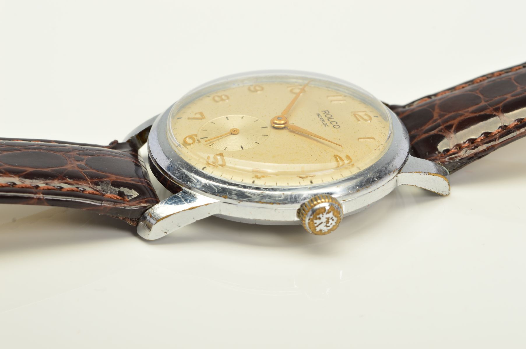 A ROLCO MECHANICAL WRISTWATCH, gold coloured Arabic numerals on a cream dial with subsidiary seconds - Image 3 of 4