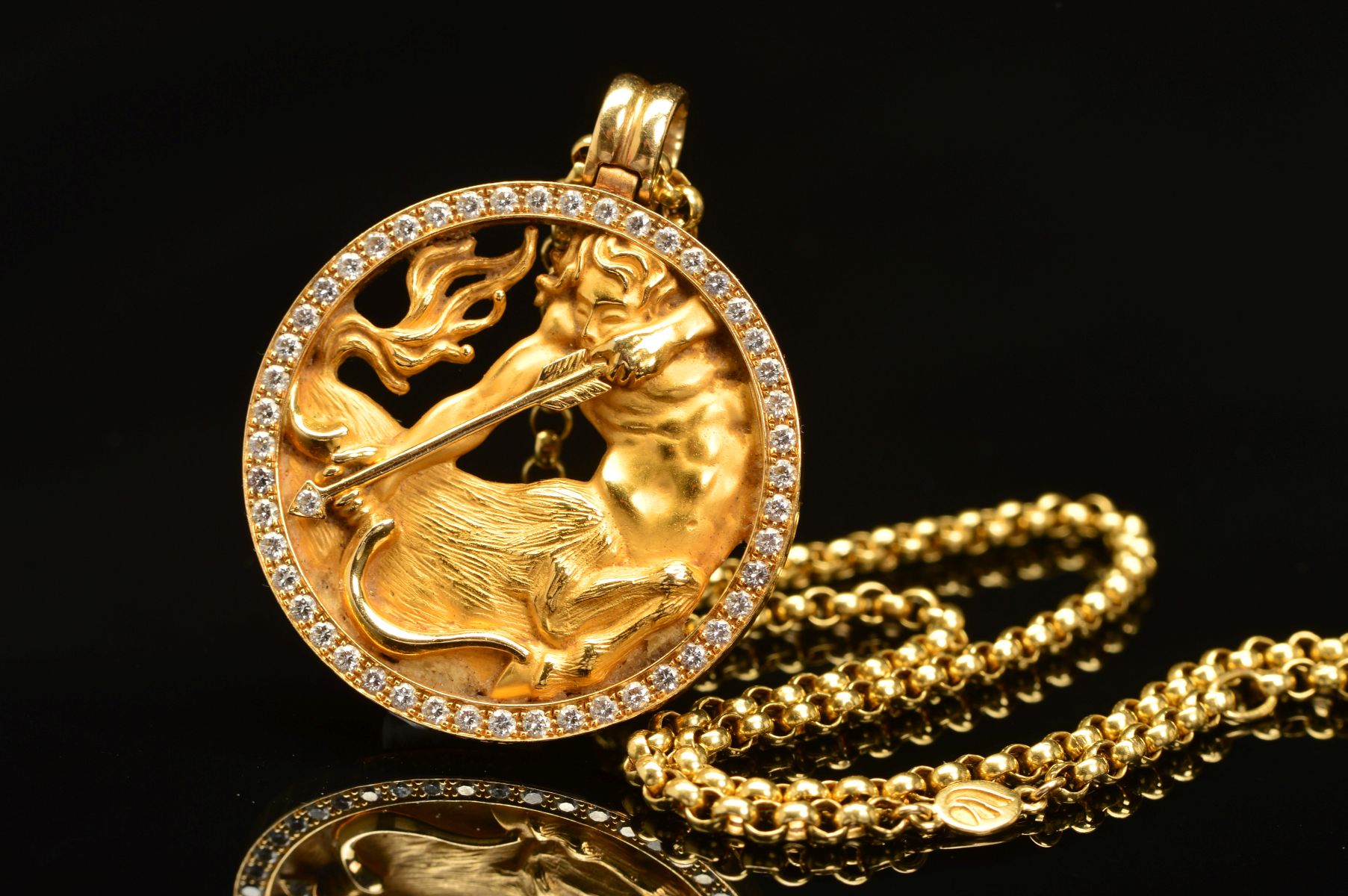 A MAGERIT DIAMOND SET SAGITTARIUS PENDANT AND CHAIN, the circular pendant depicting a centaur with - Image 4 of 6