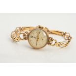 A MID 20TH CENTURY LADIES TUDOR WRISTWATCH, round case measuring approximately 20.0mm in diameter,
