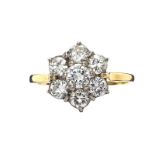 18CT GOLD DIAMOND CLUSTER RING