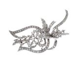 VINTAGE 18CT WHITE GOLD FLORAL DIAMOND BROOCH