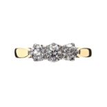 18CT GOLD DIAMOND THREE STONE RING