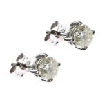 18CT WHITE GOLD DIAMOND STUD EARRINGS