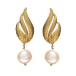 18CT GOLD PEARL EARRINGS