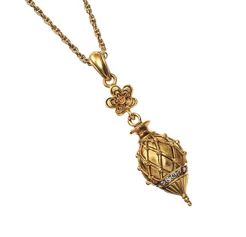 VICTORIA AND ALBERT GOLD-TONE NECKLACE