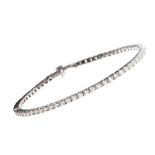 18CT WHITE GOLD DIAMOND TENNIS BRACELET