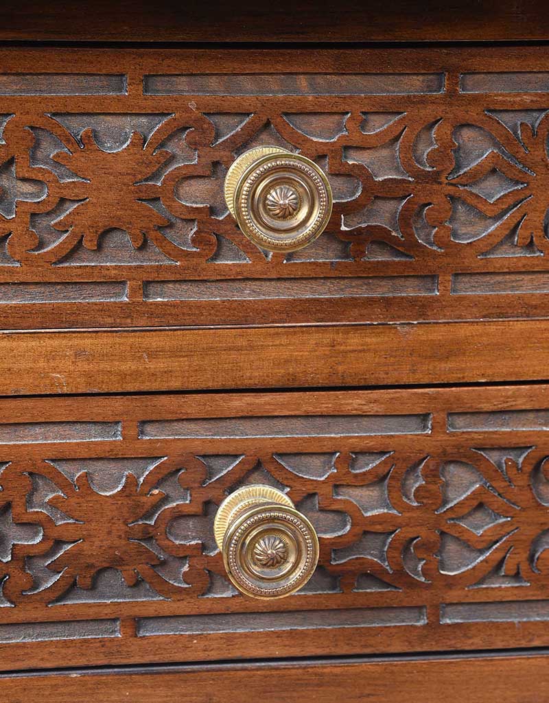 PAIR OF MAHOGANY CHIPPENDALE STYLE DISPLAY CABINETS - Image 6 of 9