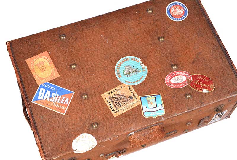 VINTAGE LEATHER TRAVEL TRUNK - Image 2 of 5