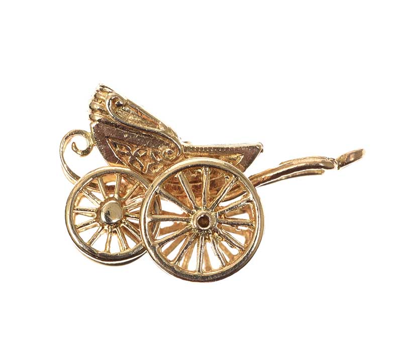 9CT GOLD CARRIAGE PENDANT