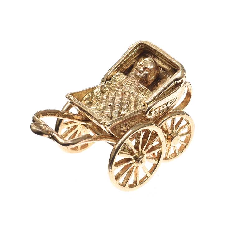 9CT GOLD CARRIAGE PENDANT - Image 2 of 3