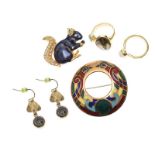SELECTION OF GOLD-TONE JEWELLERY
